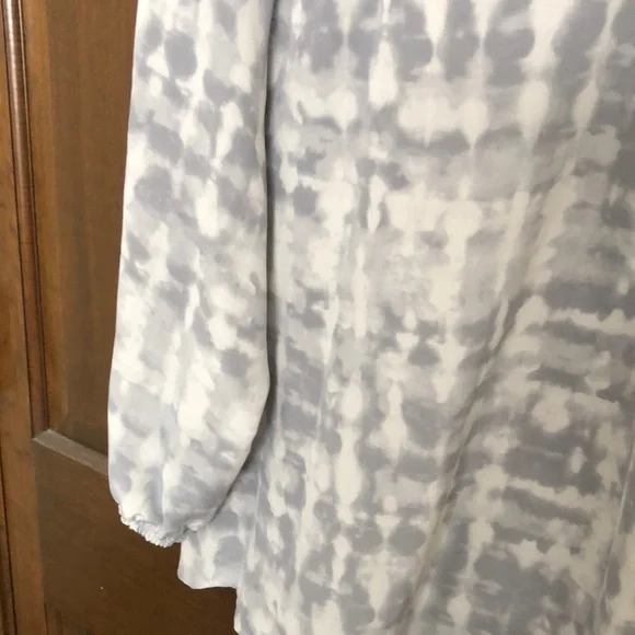 Max Studio Gray Silk Blouse with Textured Finish - Picture 6 of 6